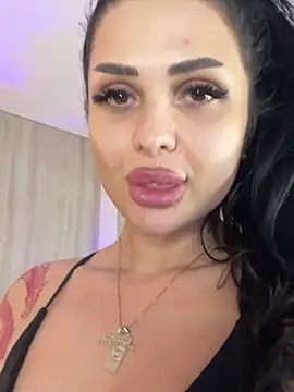 Chat +18 de KylieKroftt ao vivo