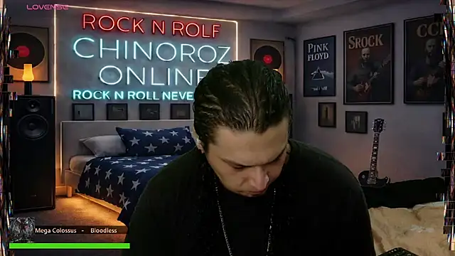 Pokazy przed kamerką – chino_roz