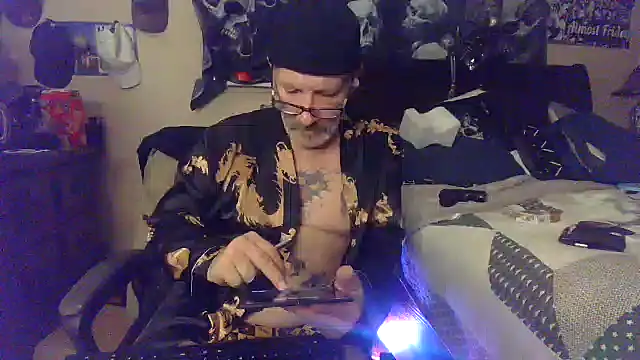 دردشة bigdaddyrooster الجنسية المباشرة