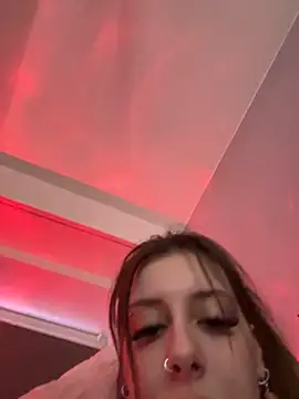 Johanna420: онлайн-секс-чат