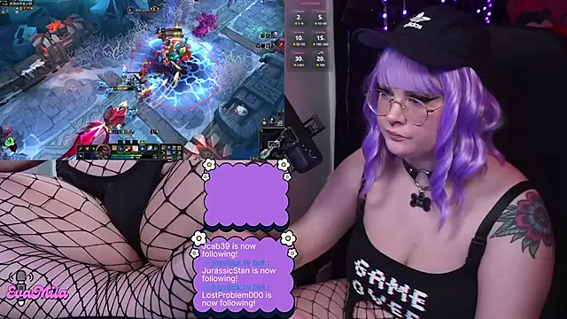 Chat +18 de evamila ao vivo