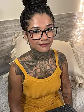 xbigpeach Chat XXX live