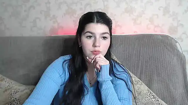 KisaModel: απευθείας συνομιλία ΧΧΧ