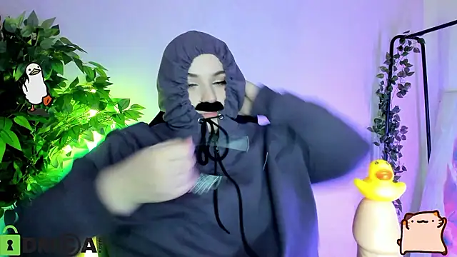 Mia_R0ss: онлайн-секс-чат