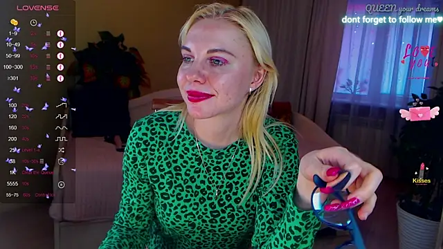 LiSinDoll: онлайн-секс-чат