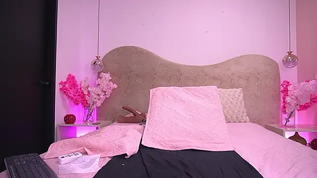 zzoe_'s Live XXX Chat