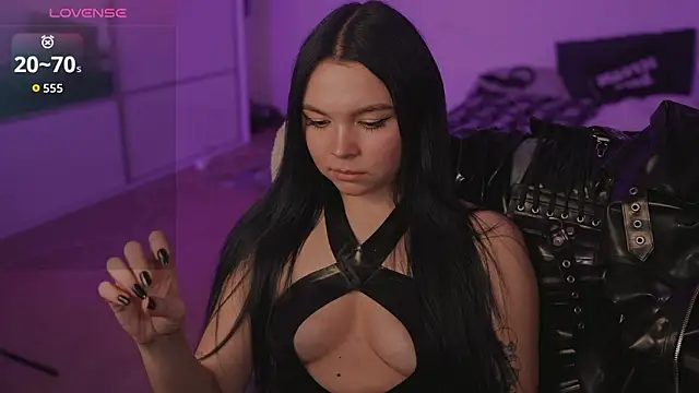 Dominatrix_Alice's Live XXX Chat