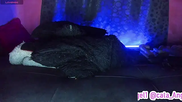 Chat +18 de Cata-angel ao vivo