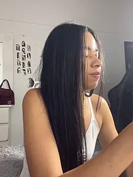 Milleradhara24 – Live XXX-chat