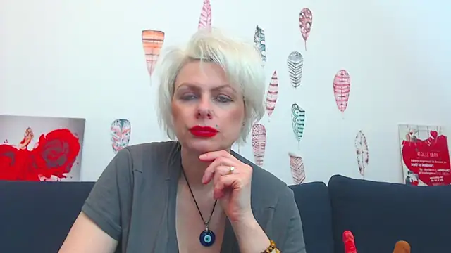 Playful_Goldie_WOW__n Live XXX chat