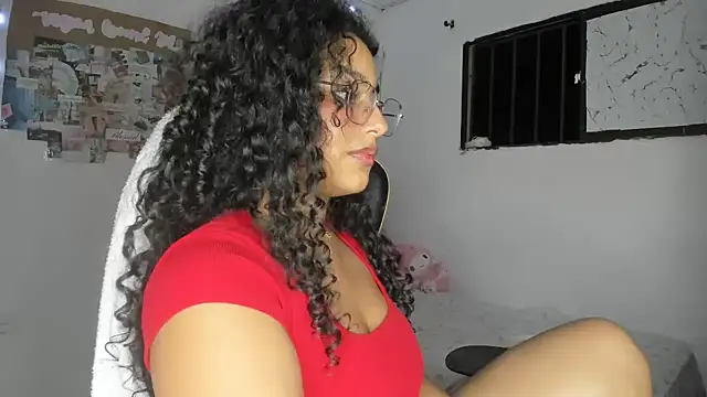 emily_stars1 webcam show