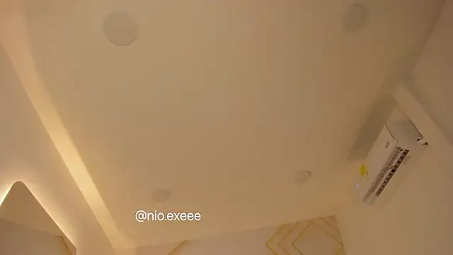 Chat XXX en directo de Nioki_