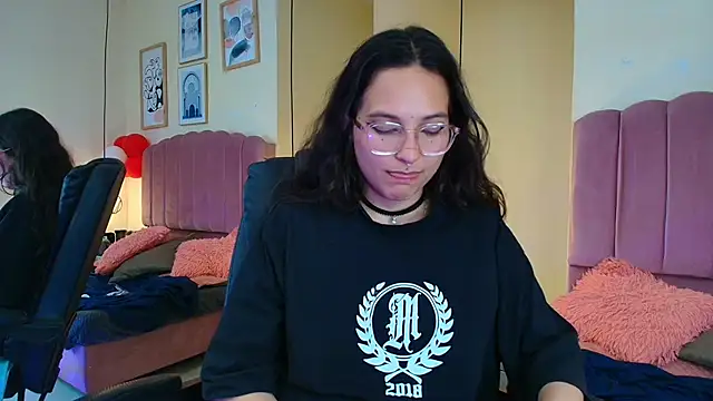 Hanabie_'s Live XXX Chat