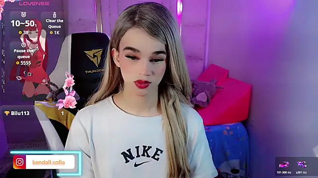 Sophiaa_doll_ Adlı Modelin Canlı XXX Sohbeti