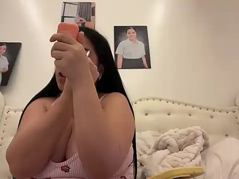 Chat +18 de Tightwetholesxx ao vivo