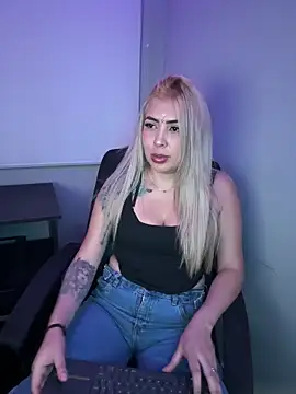 Megan_sexrosse Adlı Modelin Web Kamerası Şovu