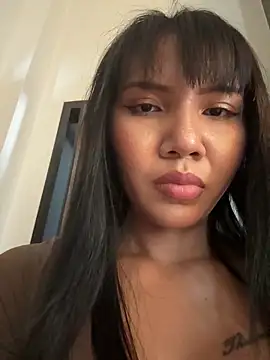 Živý XXX chat Alittleasiangirl