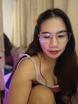 Kissy07 élő XXX-chatje