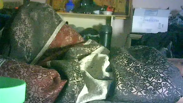 GUAPAN3S3_FIR3 Show in webcam