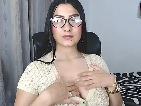 Blacky_Zoe23 – Naživo XXX chat