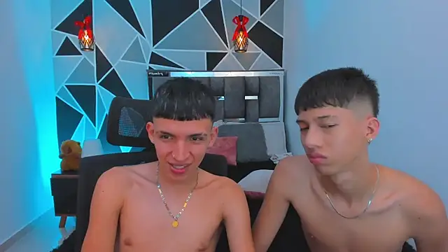 Juan_Nd_Steven's Webcam Show