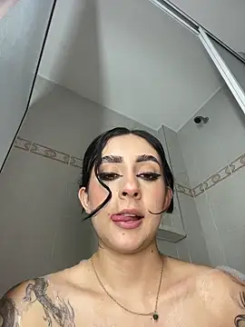 sharlot24 webkamerás műsora