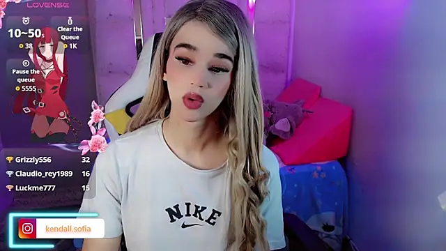 Show de webcam de Sophiaa_doll_