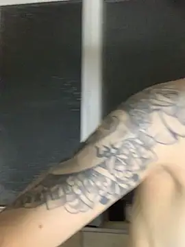 ThornsandHoney 现场XXX聊天