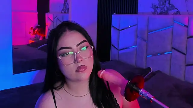 Emberrvelvet live XXX chat