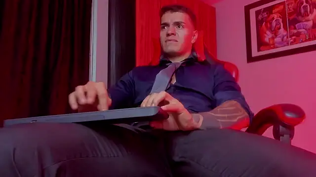 Вебкам-шоу ALPHA_DOMINUS_