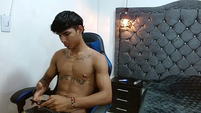Show Webcam de luka_big18