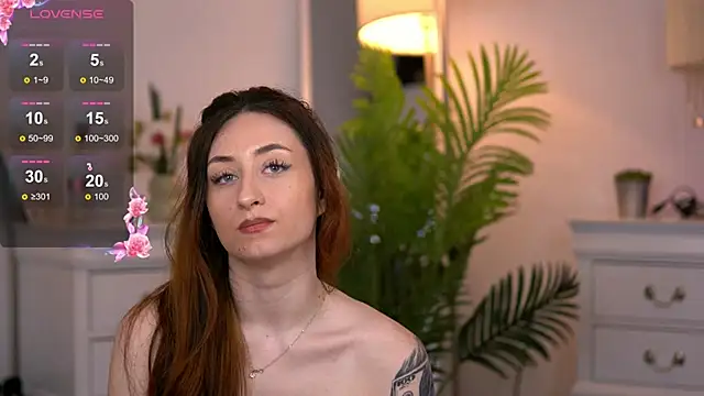 AuraM00nn Live XXX chat