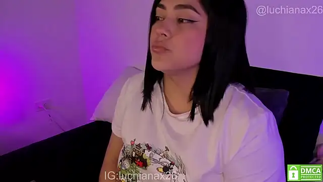 Chat XXX ao vivo de lucy26_