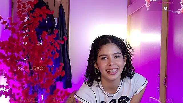 liliwatsonj's Live XXX Chat