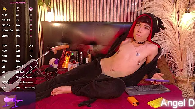 Angeldust19 Live XXX-Chat