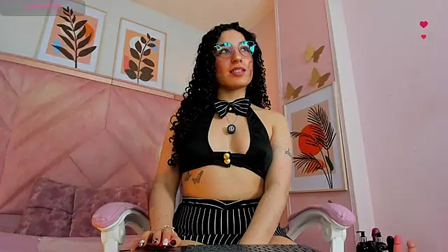 แชท XXX สดของ DemiJones_