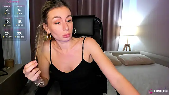 DannaEvan Adlı Modelin Canlı XXX Sohbeti