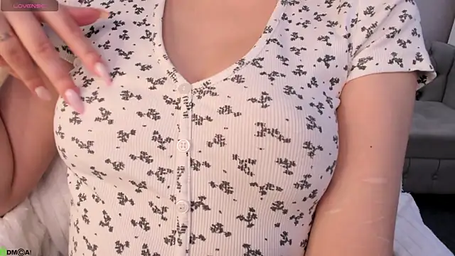 boozekirs_n Live XXX chat