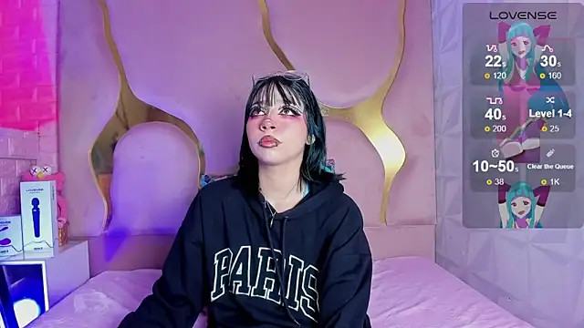 Chat +18 de NaniiSisy ao vivo