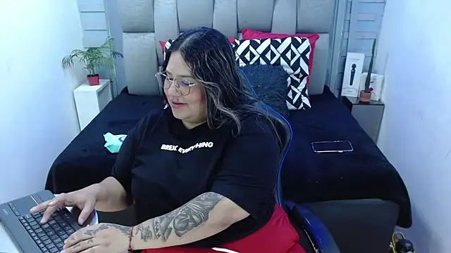 evelin_zaens: απευθείας συνομιλία ΧΧΧ