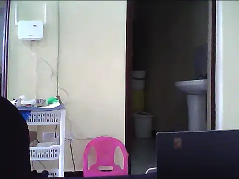 Adaline-Paris Pertunjukan Webcam