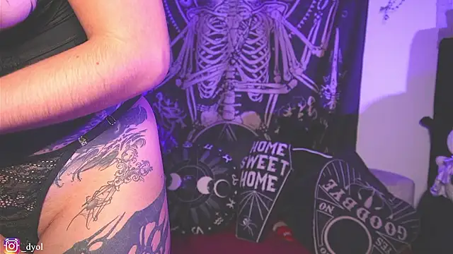 Dalia_Vorhees' Live XXX Chat