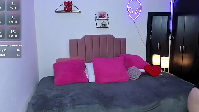 Nina_curves' Live XXX Chat