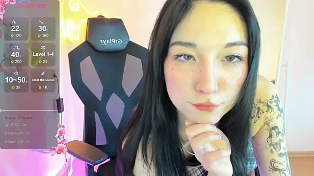 Chat XXX en directo de AliceeinWonderlanddd