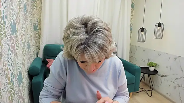 แชท XXX สดของ EvelynJoyful