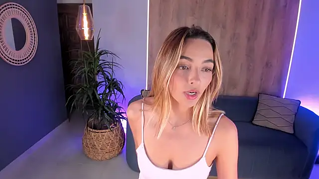 MelissaMoore_ Live XXX-chat