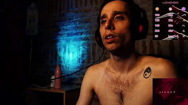 CaramelToy: онлайн-секс-чат