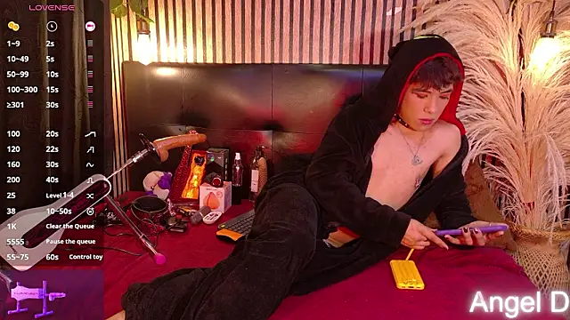 Angeldust19 Chat XXX in diretta