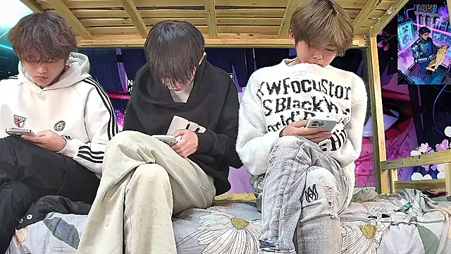 Webkamerová show xiaohuangren01