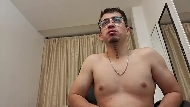 Tommas_Jhonson live XXX chat